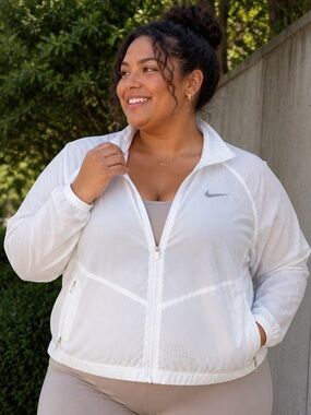 Nike Women Lightweight Windbreaker Jacket - Off white XL